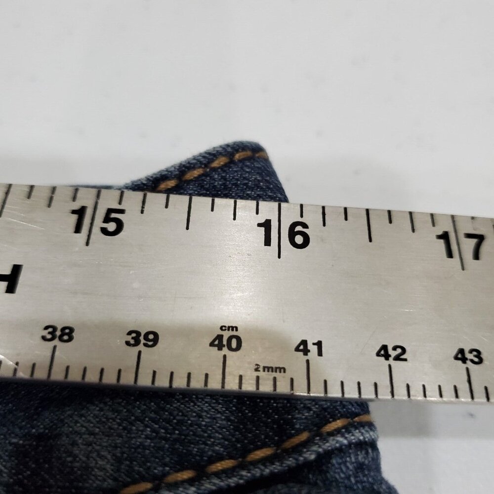 Maurices Capri Jeans Women Size 12 Blue Stretch Comfort Embroidered Rhinestones - Picture 9 of 11